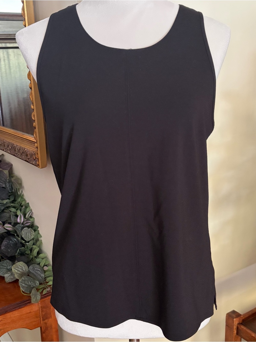 Trouvé SzSm Classic Black Sleeveless Women's blouse